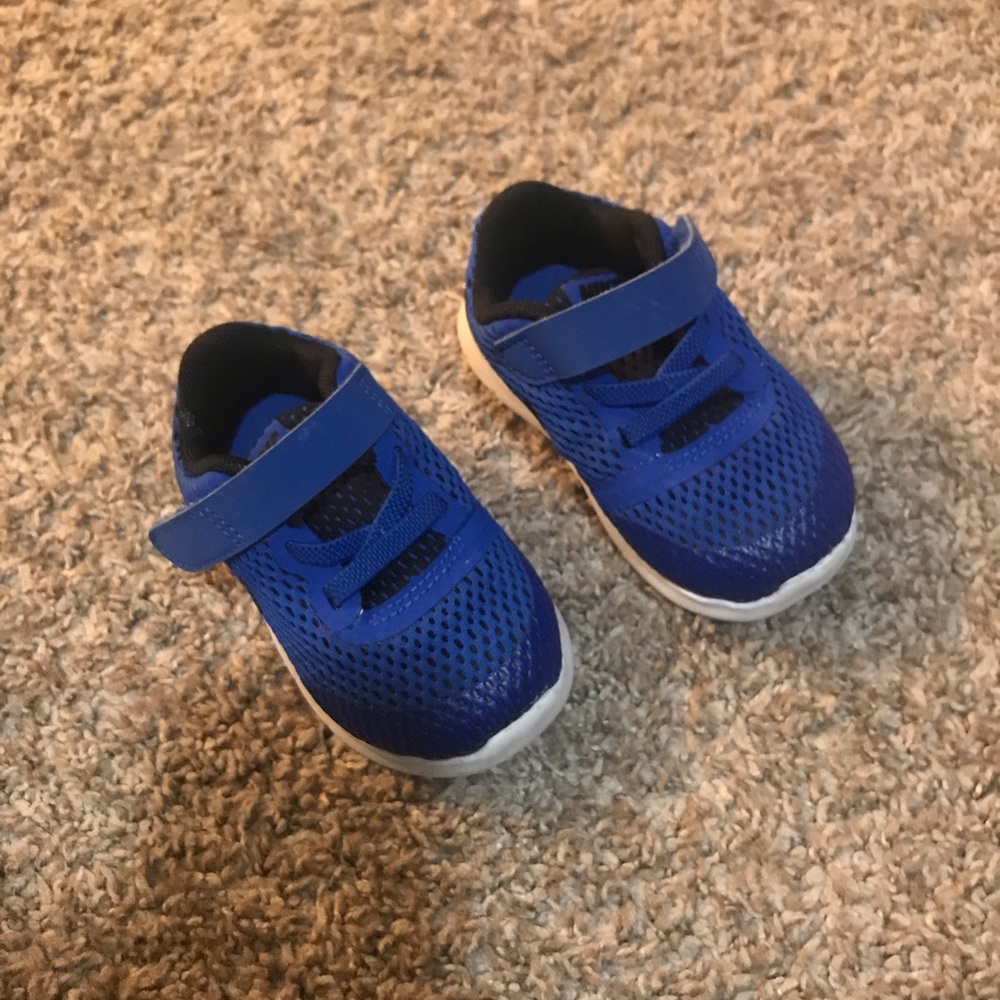 ⭕️SOLD⭕️ Nike infant shoes